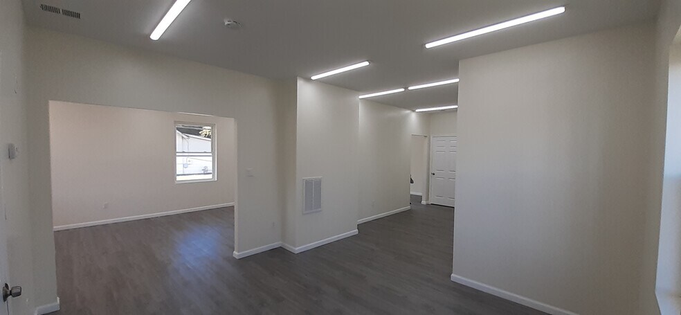 More Photos Of 4114 Dill Rd, Richmond Storefront Retail Office For Sale