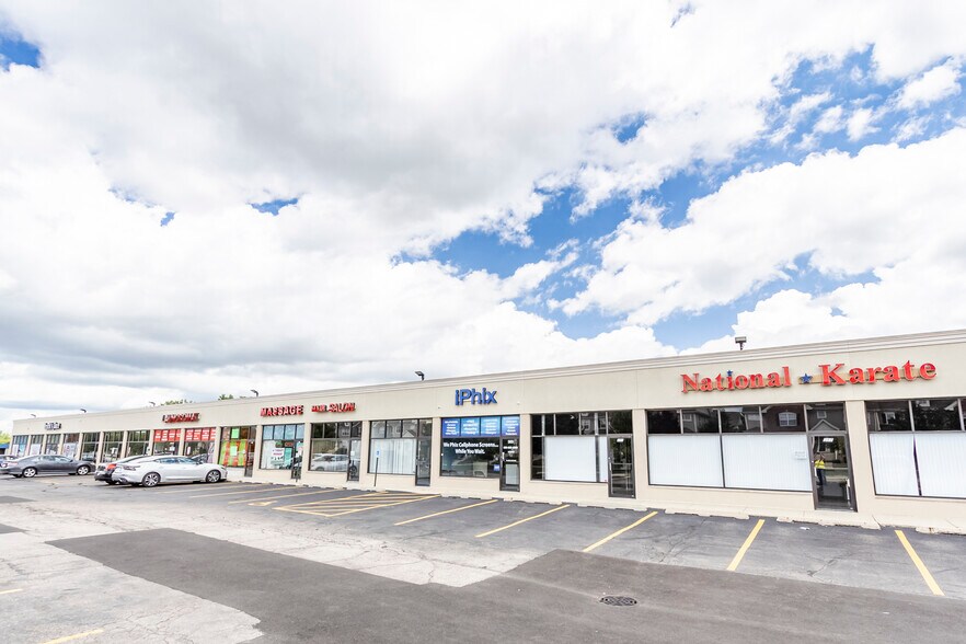 More Photos Of 355-399 S Prospect Ave, Bartlett Unknown For Lease