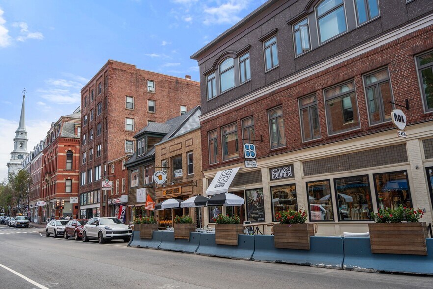 More Photos Of 172 Hanover St, Portsmouth Restaurant For Sale