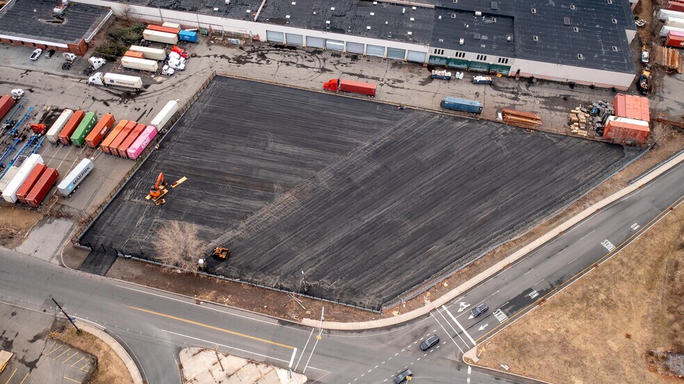 Primary Photo Of 130 Pulaski St, Bayonne Land For Lease