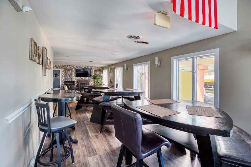 More Photos Of 5401 Coastal Hwy, Ocean City Restaurant For Sale