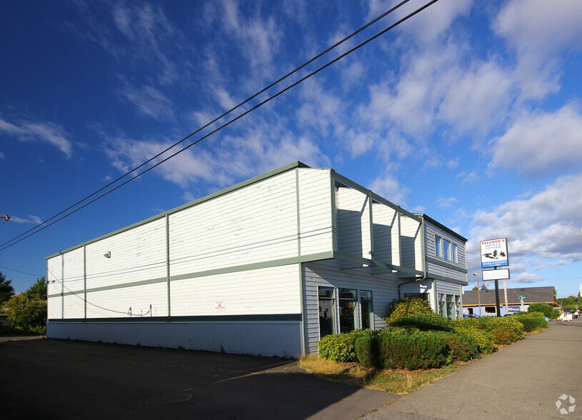 More Photos Of 1900 Harrison Ave NW, Olympia Freestanding For Lease