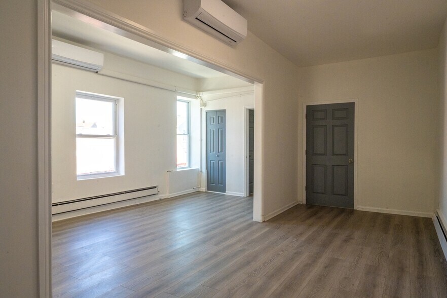 More Photos Of 11801 Liberty Ave, Jamaica Storefront Retail Residential For Lease