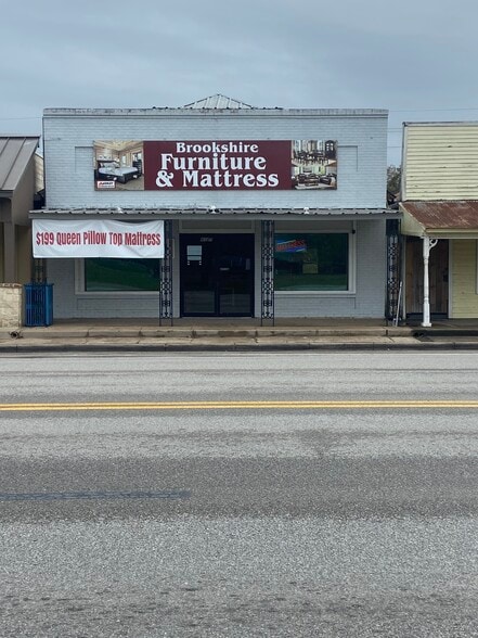 More Photos Of 4107 HWY 90, Brookshire Storefront Retail Office For Sale