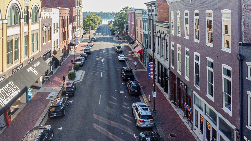 More Photos Of 212 Broadway St, Paducah Apartments For Sale
