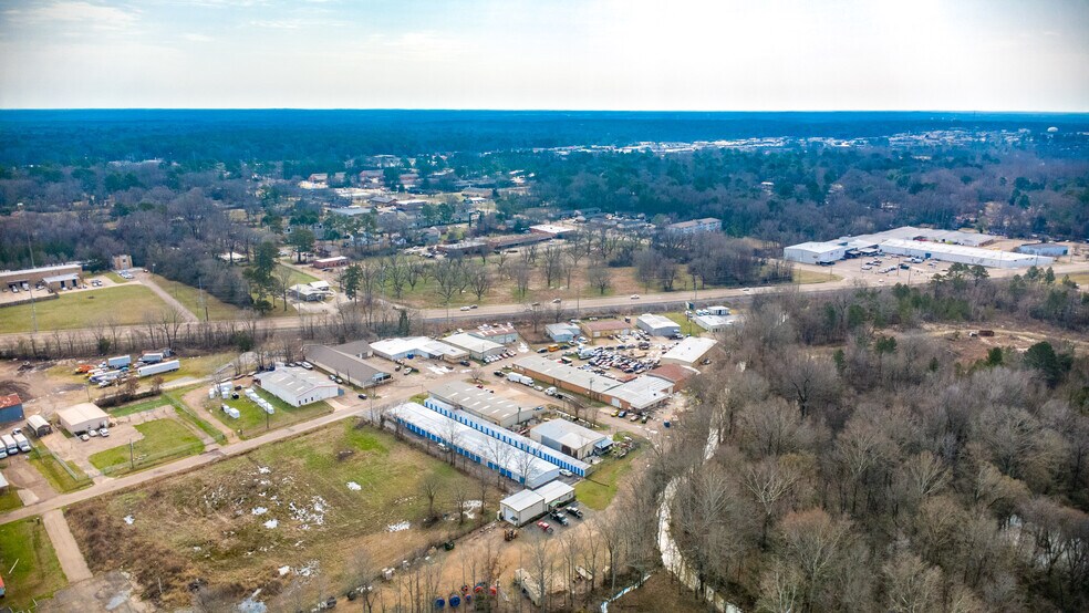 More Photos Of 5849 N Commerce Plz, Jackson Self Storage For Sale