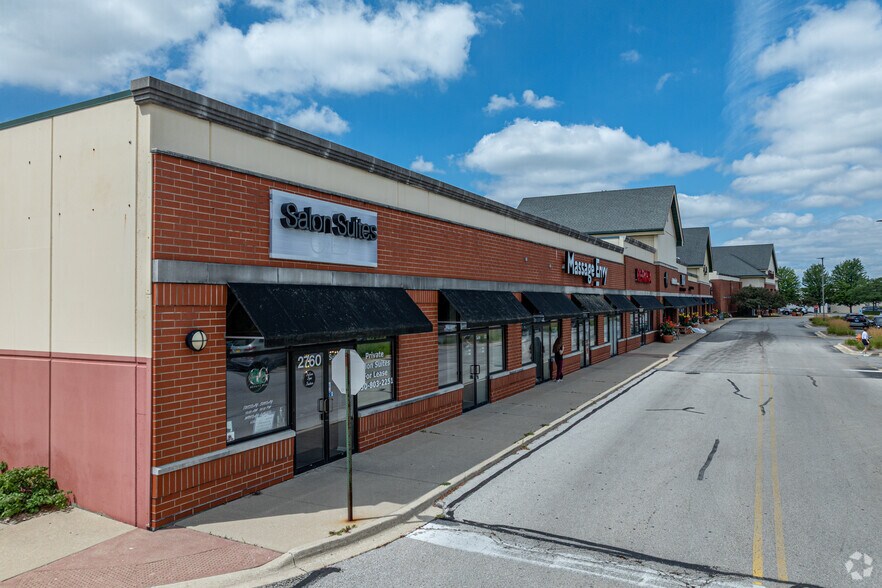 More Photos Of 2760 Aurora Ave, Naperville Storefront Retail Office For Lease