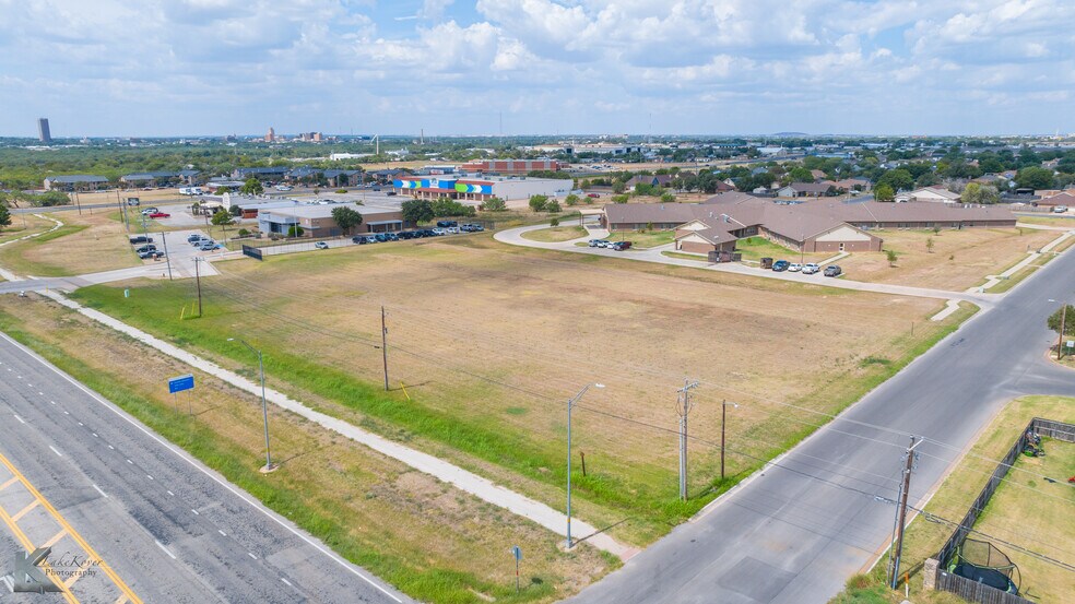 More Photos Of 1250 E South 11th St, Abilene Land For Sale