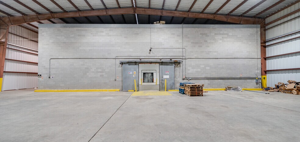 More Photos Of 2476 GA-76 Hwy, Adel Warehouse For Sale