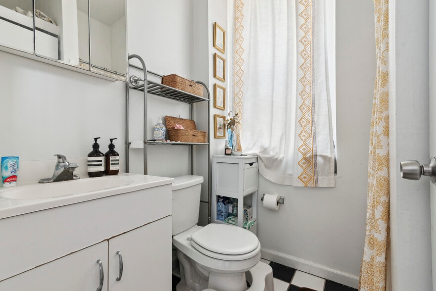 More Photos Of 4226 Main St, Philadelphia Apartments For Sale