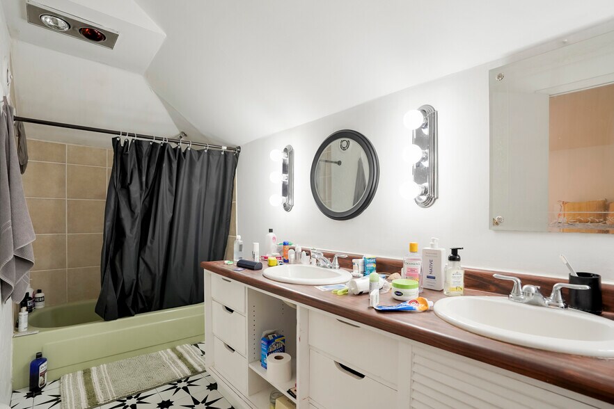 More Photos Of 1439 Detroit St, Denver Apartments For Sale