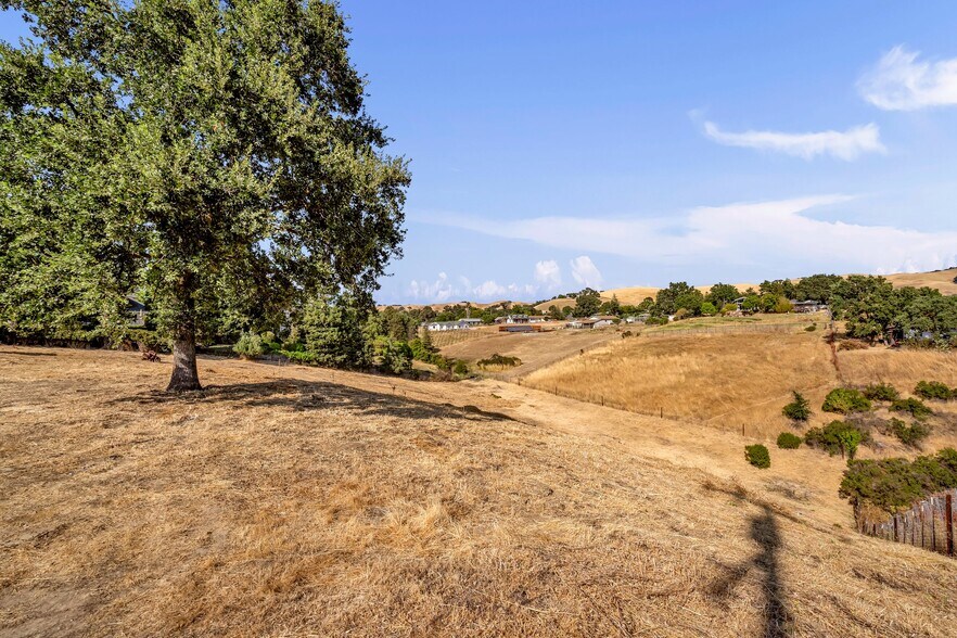 More Photos Of 622 Happy Valley Rd, Pleasanton Land For Sale