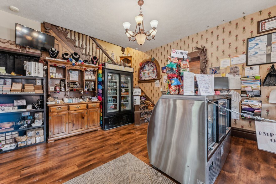 Primary Photo Of 1903 Donner St, Mckeesport Restaurant For Sale