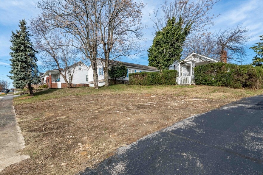 More Photos Of 1025 Maple St, Kingsport Religious Facility For Sale
