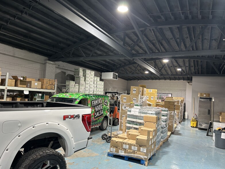 More Photos Of 80 W Lake St, Northlake Light Distribution For Sale