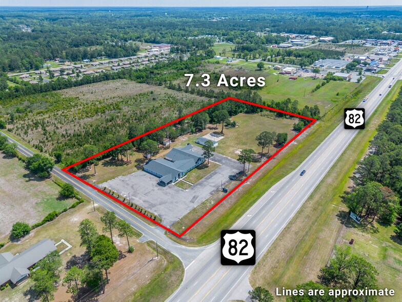 Primary Photo Of 128 University Blvd, Waycross Flex For Sale