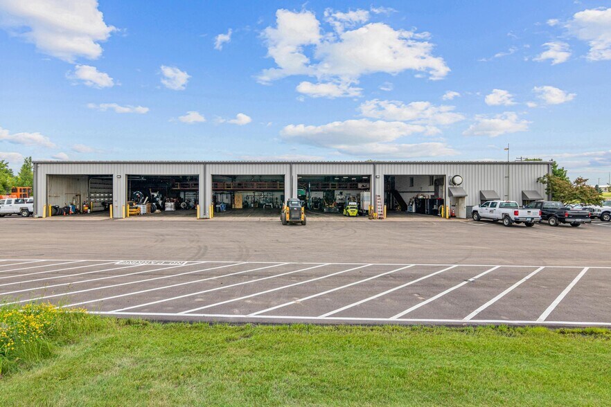 More Photos Of 671-675 Grupe St, Roberts Warehouse For Sale
