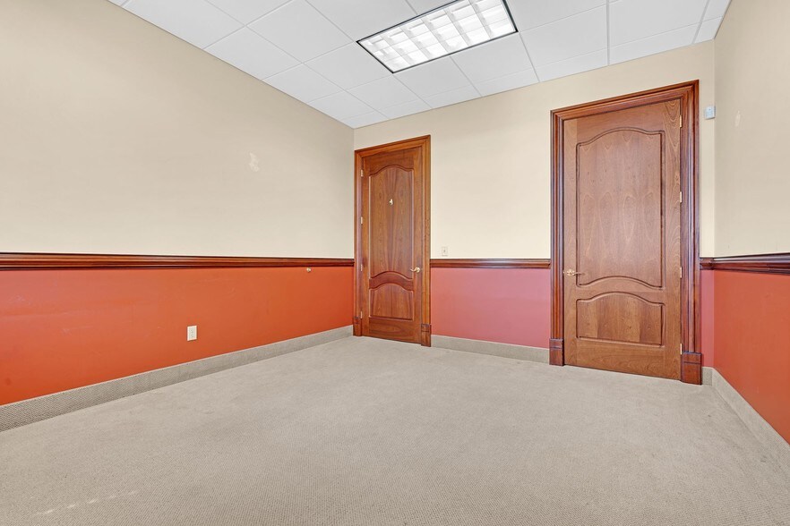 More Photos Of 1386 US Highway 22, Lebanon Unknown For Lease