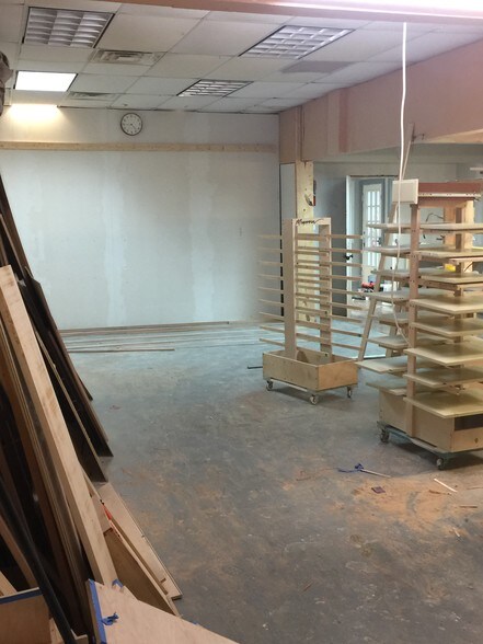 More Photos Of 8418 Broadway St, San Antonio Service For Lease