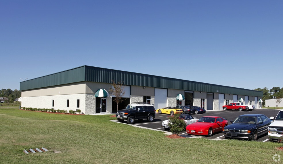 More Photos Of 2445 Castleton Commerce Way, Virginia Beach Warehouse For Lease