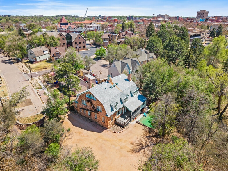 More Photos Of 33 W Willamette Ave, Colorado Springs Multifamily For Sale