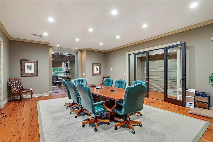 More Photos Of 809 N Church St, Florence Office For Lease