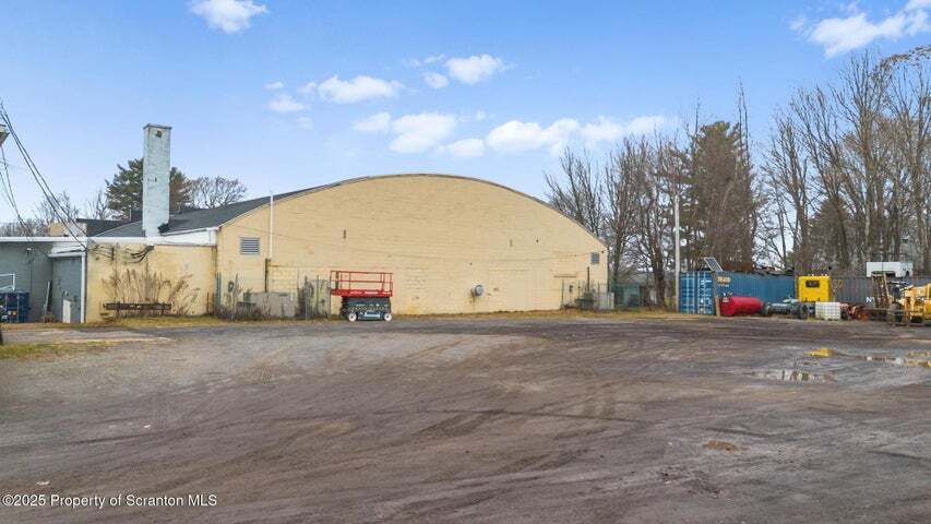 More Photos Of 418 Daleville Hwy, Madison Township Office For Sale