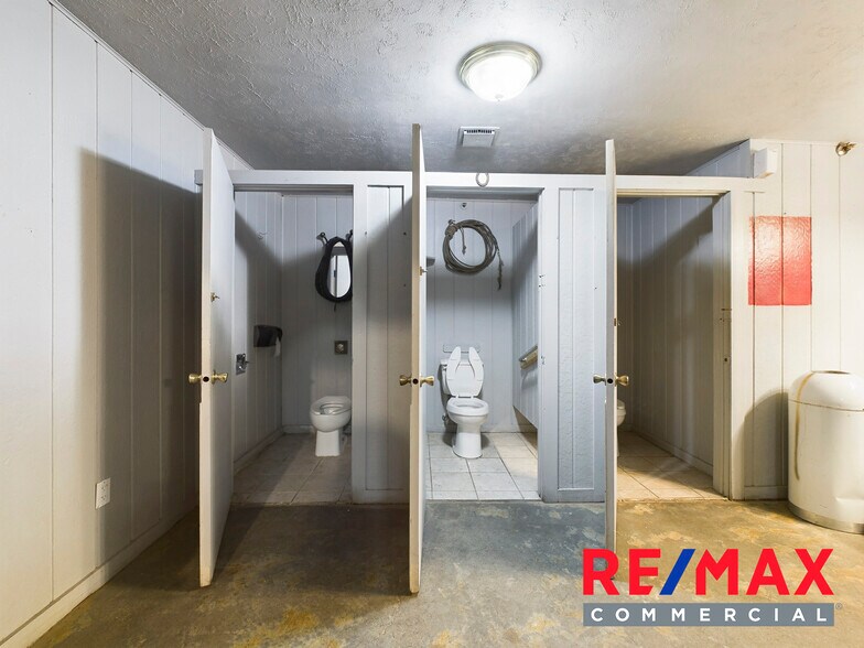 More Photos Of 214 Yellowstone Ave, Cody Bar For Sale