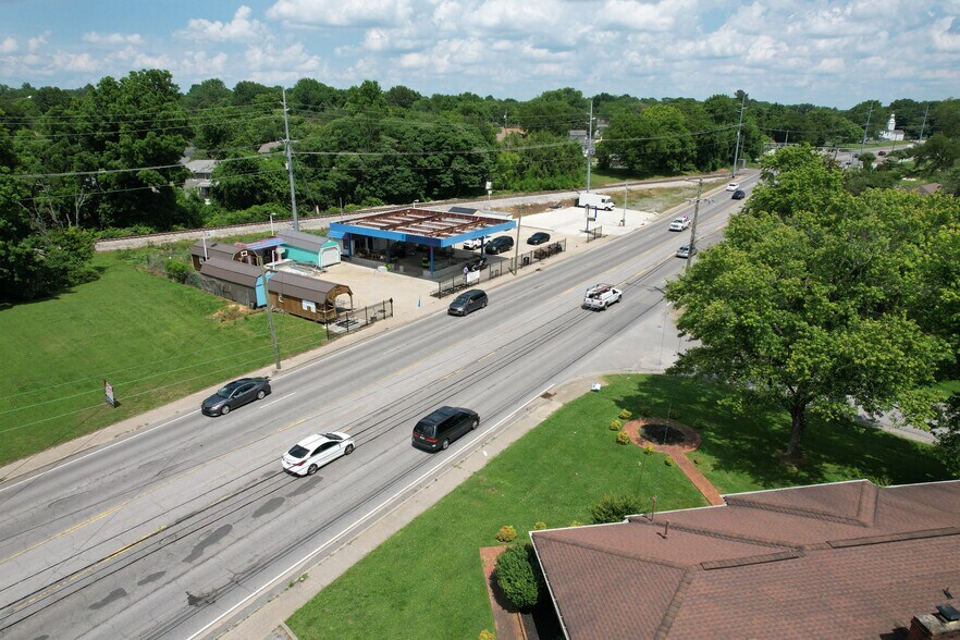 More Photos Of 1501 Robinson Rd, Old Hickory Freestanding For Lease