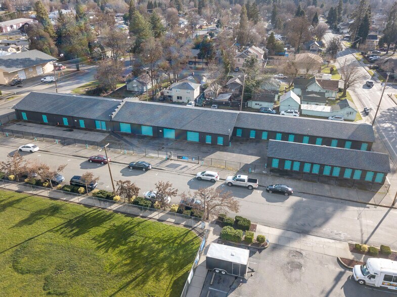 More Photos Of 497 SE H St, Grants Pass Self Storage For Sale