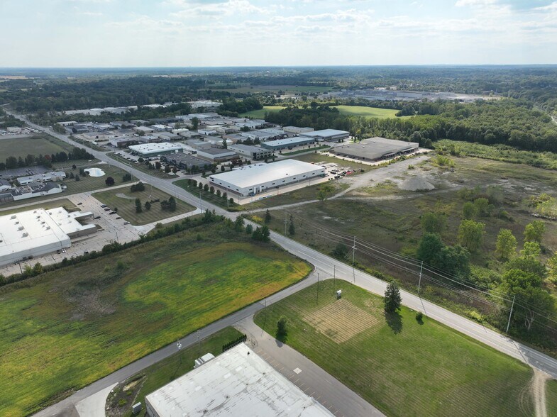 More Photos Of 15211 Laethem Dr, Armada Manufacturing For Sale