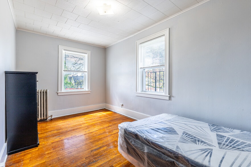 More Photos Of 865 Lake Ave, Rochester Apartments For Sale