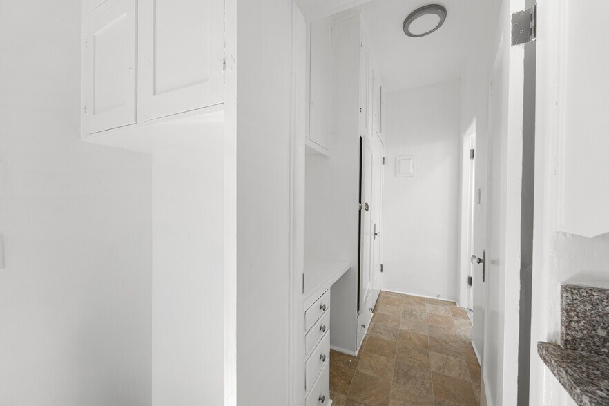 More Photos Of 2335 Miramar St, Los Angeles Apartments For Sale
