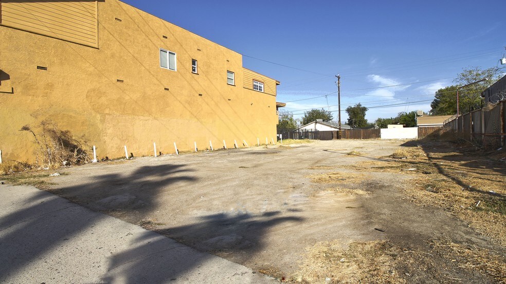 More Photos Of 530 Union Ave, Bakersfield Storefront Retail Office For Sale