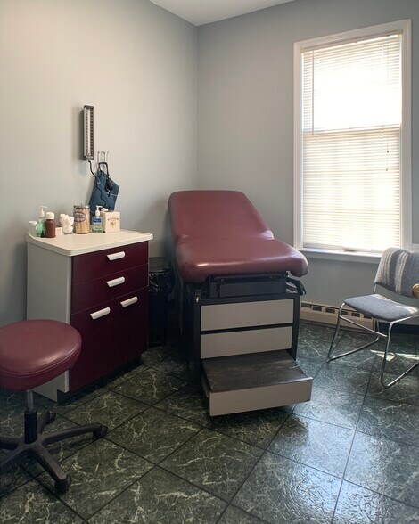 More Photos Of 75 Summit Ave, Hackensack Medical For Lease