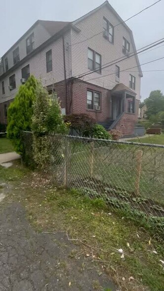 Primary Photo Of 84 Winthrop Ave, New Rochelle Apartments For Sale