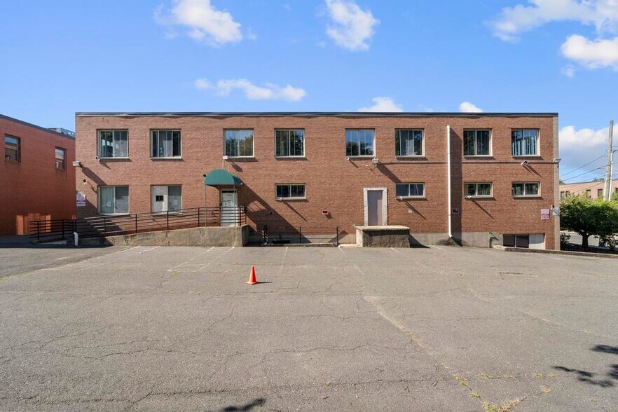 Primary Photo Of 621 Farmington Ave, Hartford Apartments For Sale