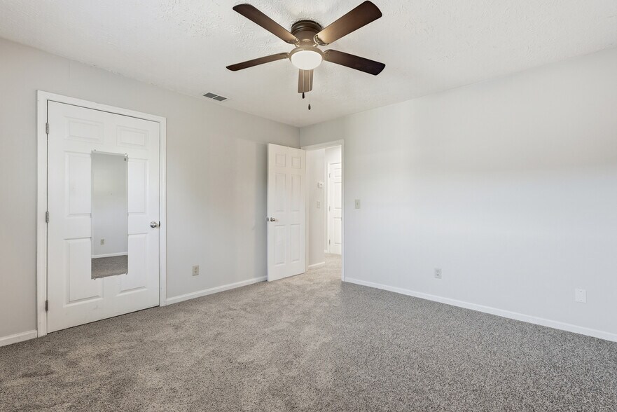 More Photos Of 97 Ivey St, Richmond Hill Apartments For Sale