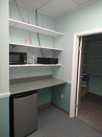More Photos Of 140 Point Judith Rd, Narragansett Storefront Retail Office For Sale