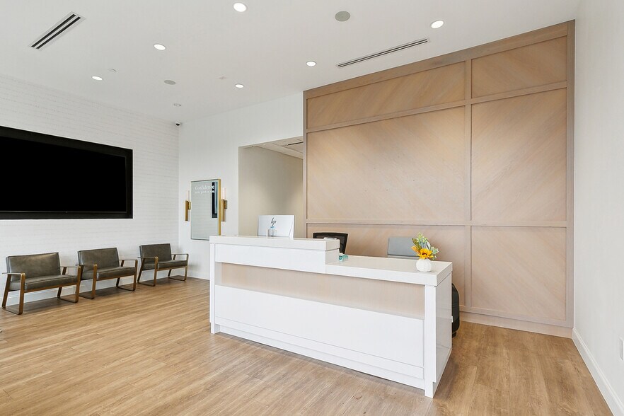 More Photos Of 3908 Veterans Memorial Blvd, Metairie General Retail For Sale