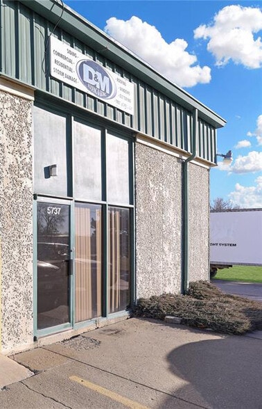 Primary Photo Of 1717-5765 NE 58th Ave, Des Moines Warehouse For Lease