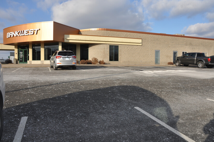 Primary Photo Of 311 10th Ave S, Buffalo Office For Lease