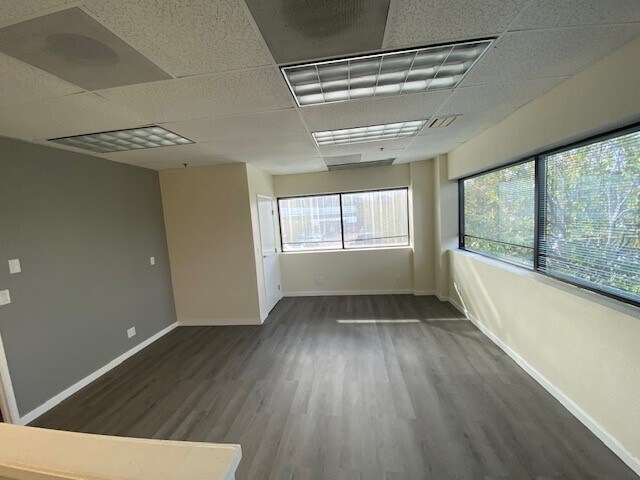 More Photos Of 46 Digital Dr, Novato Light Distribution For Sale