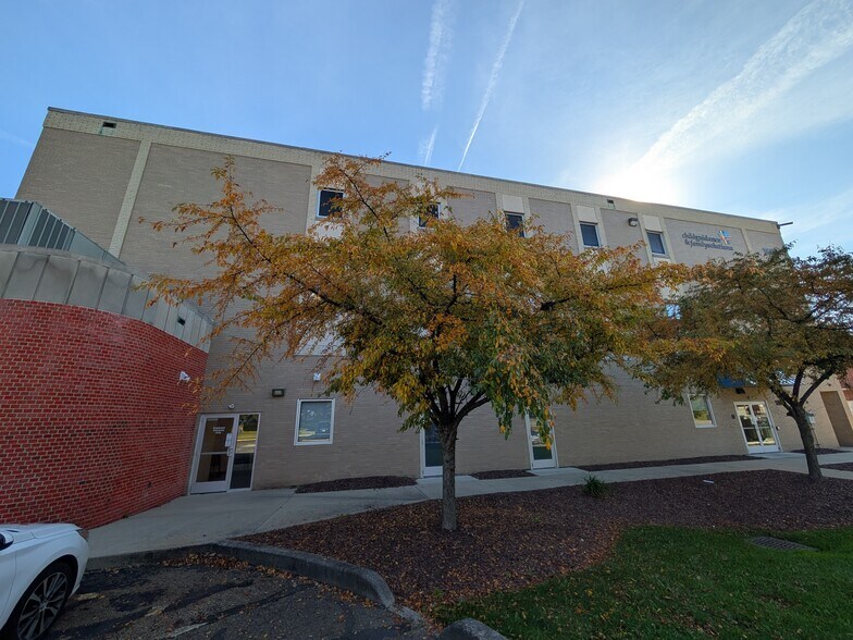 More Photos Of 1871 Bailey Rd, Cuyahoga Falls Medical For Lease