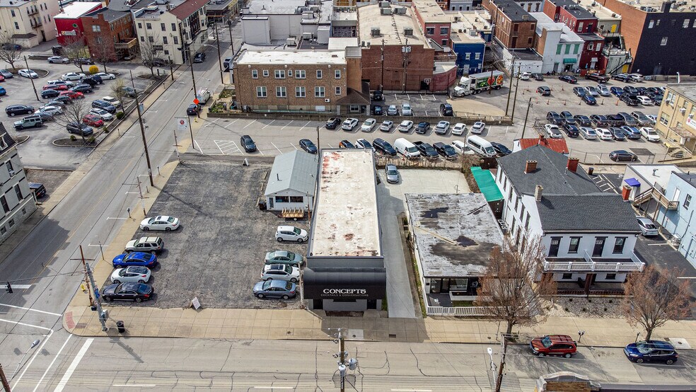 More Photos Of 729 Scott St, Covington General Retail For Sale