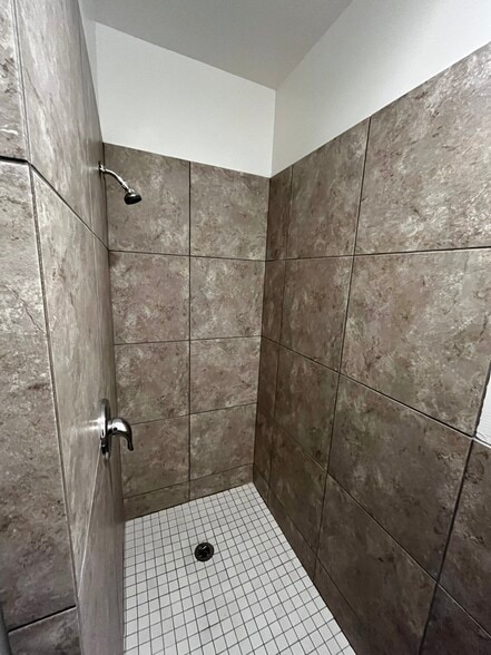 More Photos Of 1491 W 500 N, Lindon Warehouse For Sale