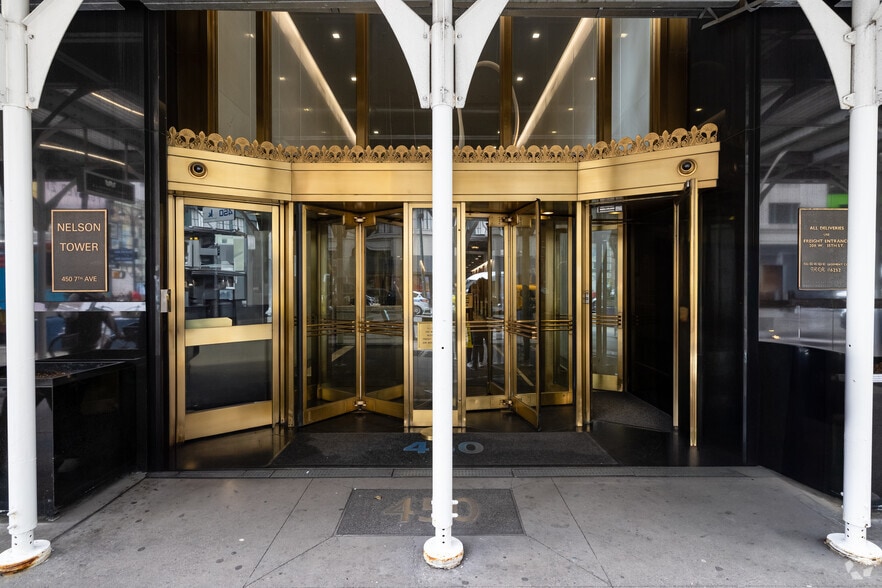 More Photos Of 450 7th Ave, New York Office For Lease