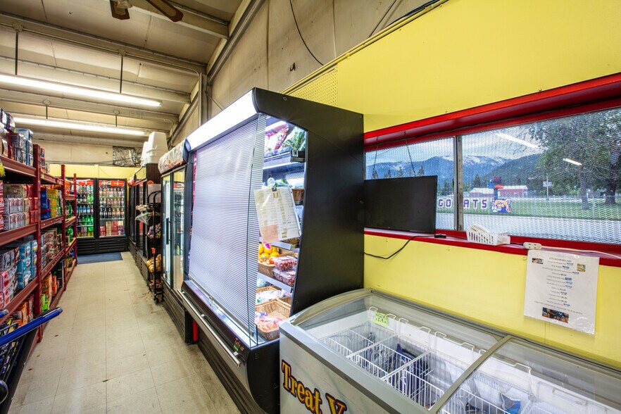 More Photos Of 118 4th ave, Clark Fork Supermarket For Sale