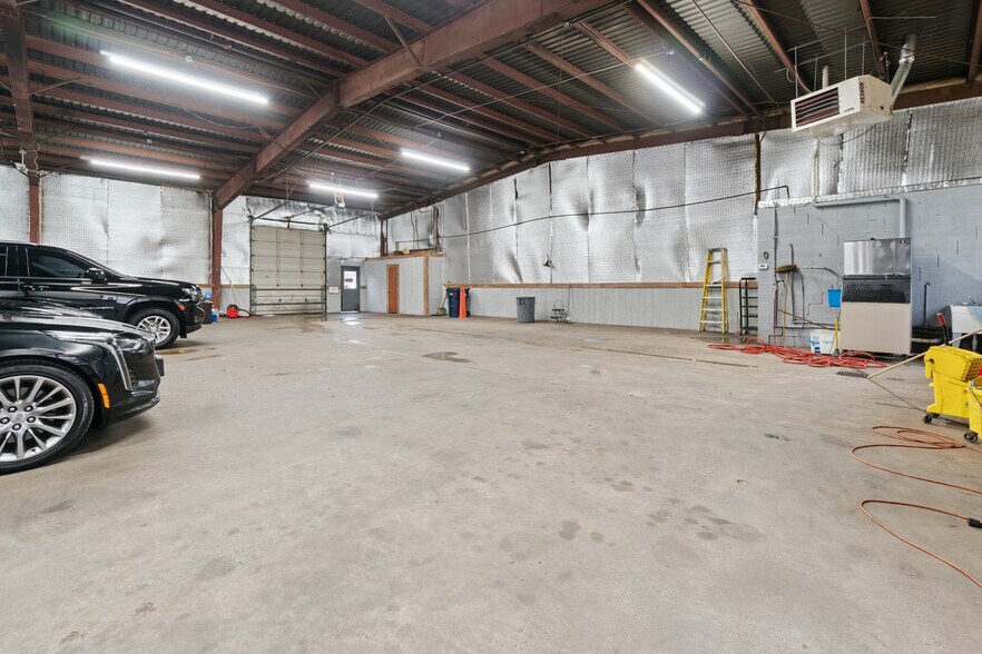 More Photos Of 322 Terminal St SW, Grand Rapids Distribution For Lease