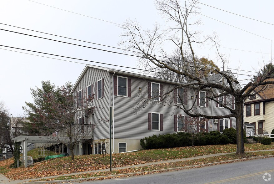 More Photos Of 21 Fairmont St, Poughkeepsie Coworking Space